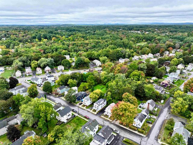 18 Maple Street, Dover, NH 03820