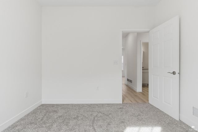 9877 Weeping Willow Dr., Manhattan, KS 66502