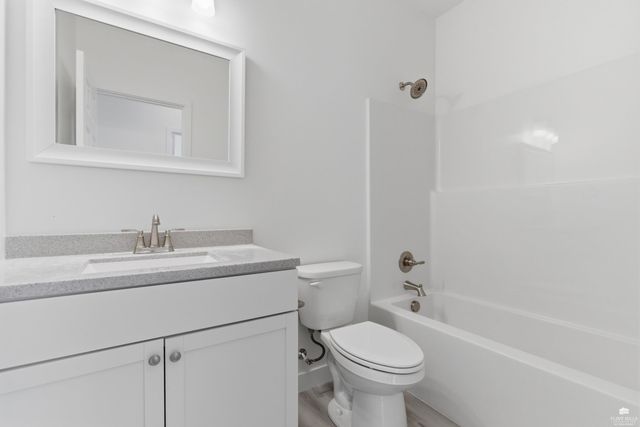 9877 Weeping Willow Dr., Manhattan, KS 66502