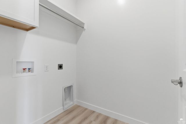 9877 Weeping Willow Dr., Manhattan, KS 66502