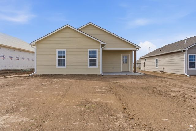 9877 Weeping Willow Dr., Manhattan, KS 66502