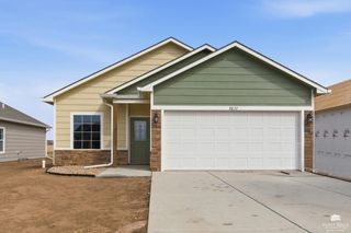 9877 Weeping Willow Dr., Manhattan, KS 66502