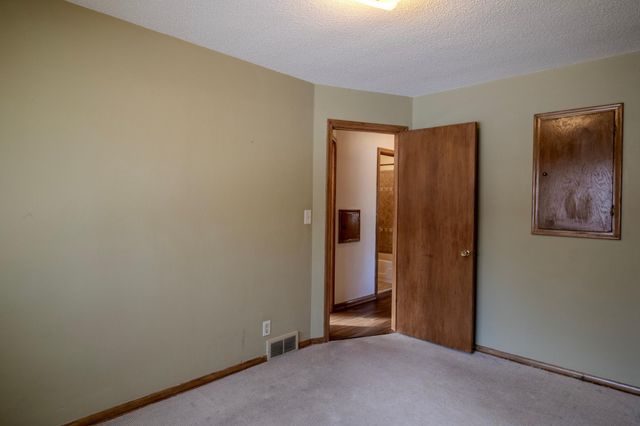 2187 Burr Street N, Maplewood, MN 55117