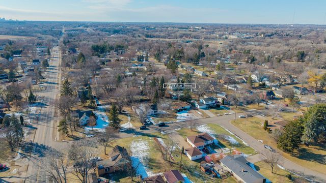 2187 Burr Street N, Maplewood, MN 55117