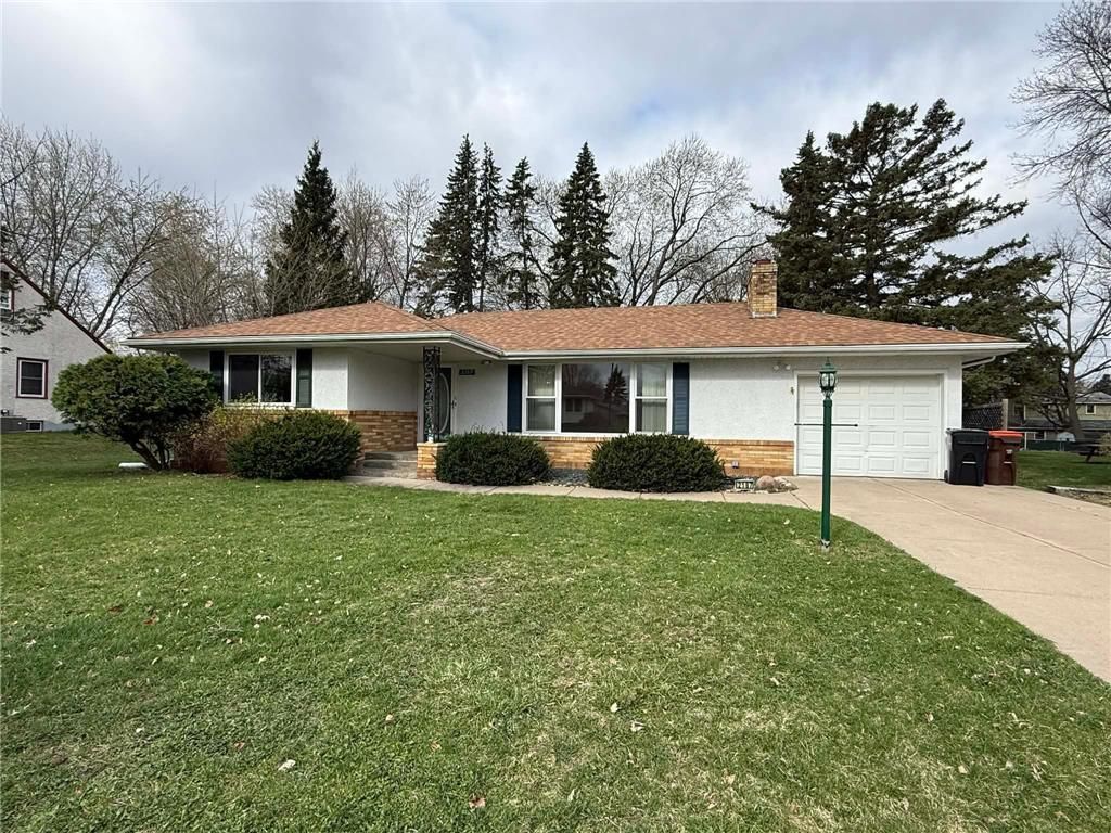 2187 Burr Street N, Maplewood, MN 55117 — photo 2