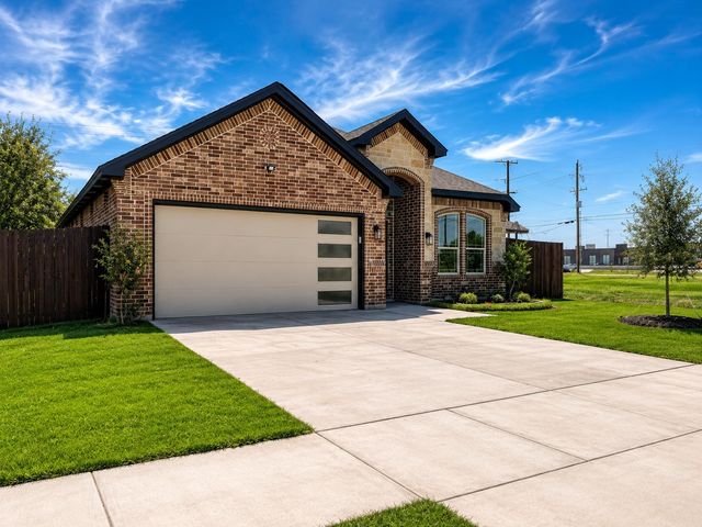 5408 David Strickland Road, Fort Worth, TX 76119