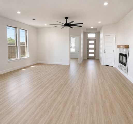 5408 David Strickland Road, Fort Worth, TX 76119