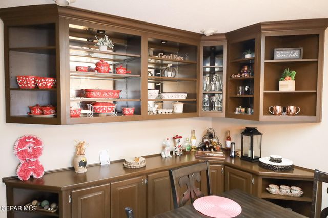 614 BLUFF CANYON Circle, El Paso, TX 79912