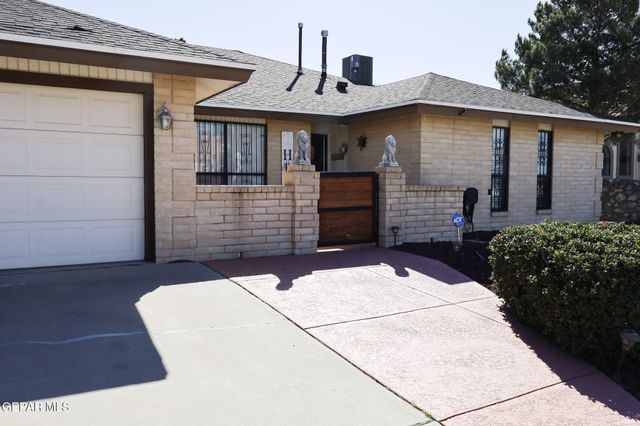 614 BLUFF CANYON Circle, El Paso, TX 79912