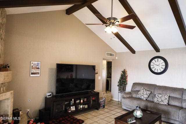 614 BLUFF CANYON Circle, El Paso, TX 79912