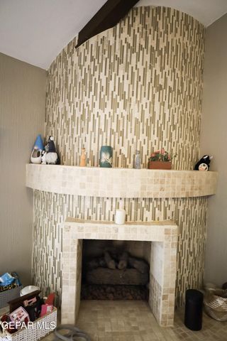 614 BLUFF CANYON Circle, El Paso, TX 79912