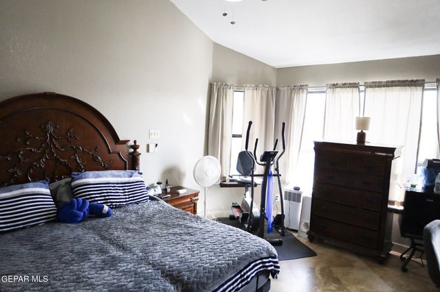 614 BLUFF CANYON Circle, El Paso, TX 79912