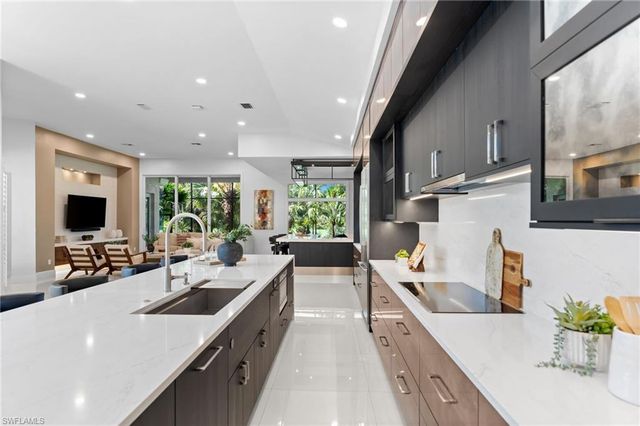 26384 Augusta Creek CT, Bonita Springs, FL 34134