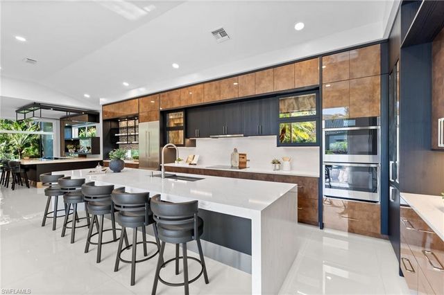 26384 Augusta Creek CT, Bonita Springs, FL 34134