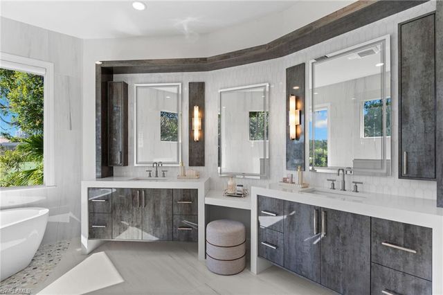 26384 Augusta Creek CT, Bonita Springs, FL 34134