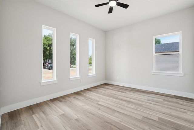 106 W Dogwood Trail, Fate, TX 75087