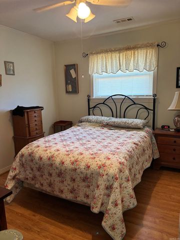 407 College Street, Marvell, AR 72366