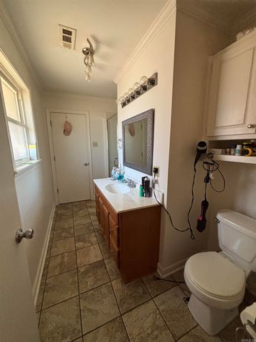 407 College Street, Marvell, AR 72366