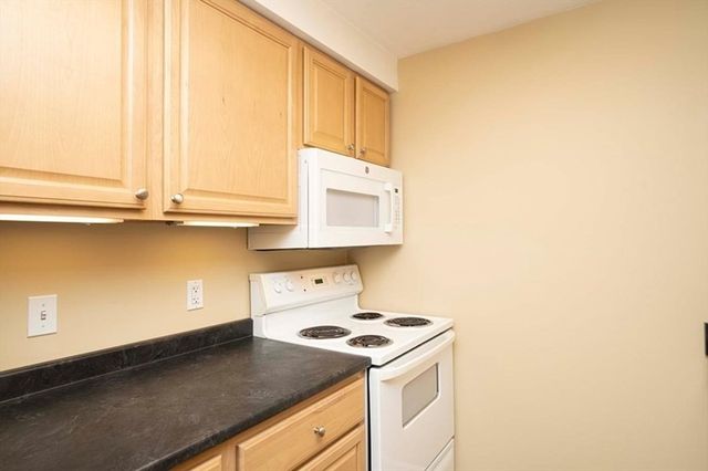 180 Main Street F148, Bridgewater, MA 02324