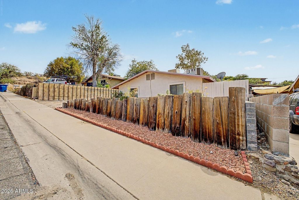 354 N JACKSON Street, Wickenburg, AZ 85390 — photo 3