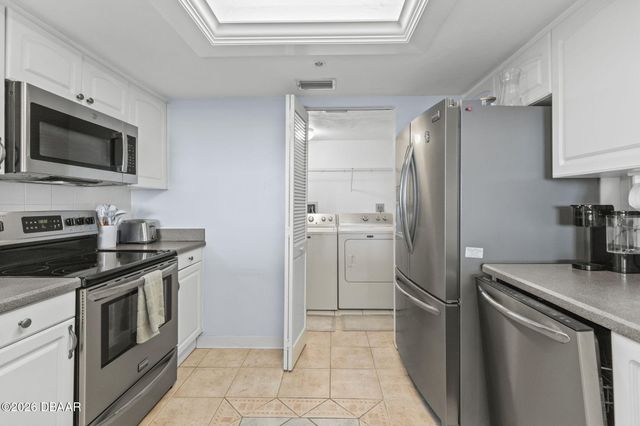 2555 S Atlantic Ave Apt 1702, Daytona Beach, FL 32118