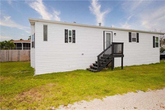 16820 Banyon DR, Fort Myers, FL 33908