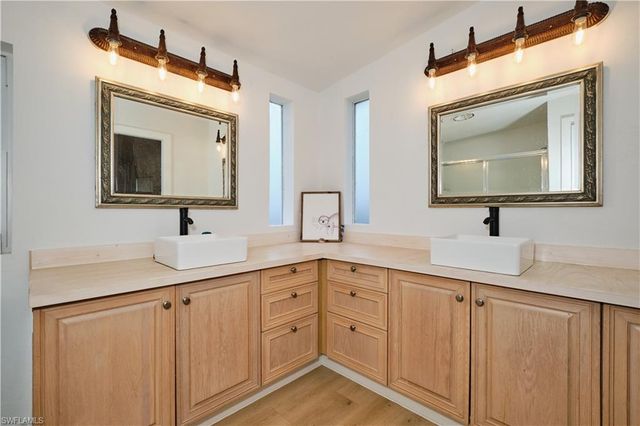 16820 Banyon DR, Fort Myers, FL 33908