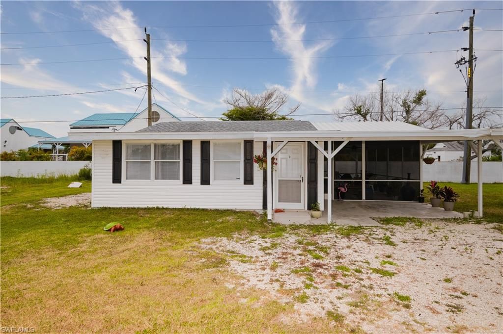 16820 Banyon DR, Fort Myers, FL 33908