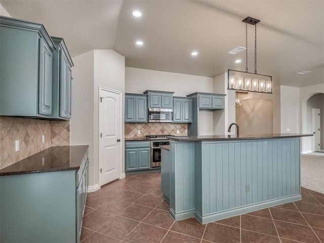 802 Sedona Drive, Norman, OK 73071