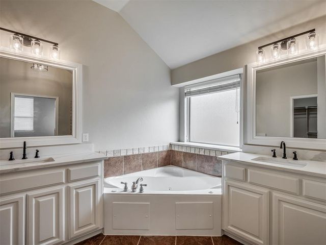 802 Sedona Drive, Norman, OK 73071