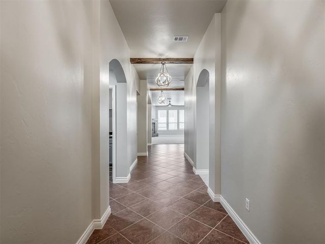 802 Sedona Drive, Norman, OK 73071