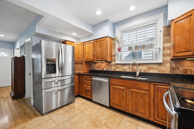 755 S Roosevelt Avenue, Bexley, OH 43209