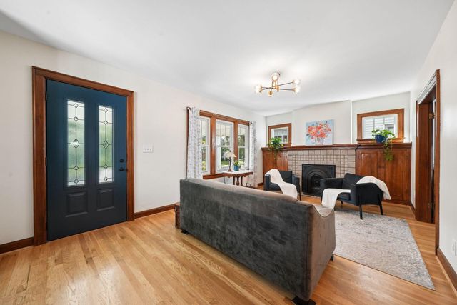 755 S Roosevelt Avenue, Bexley, OH 43209