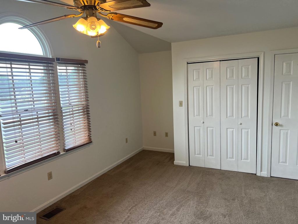 411 BOYD ST, Woodstock, VA 22664