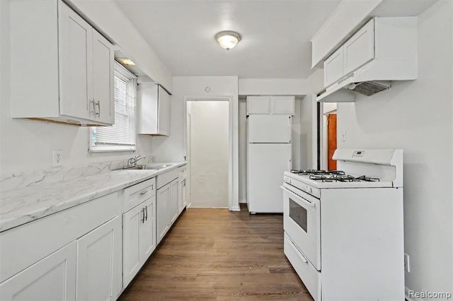 7611 Penrod Street, Detroit, MI 48228
