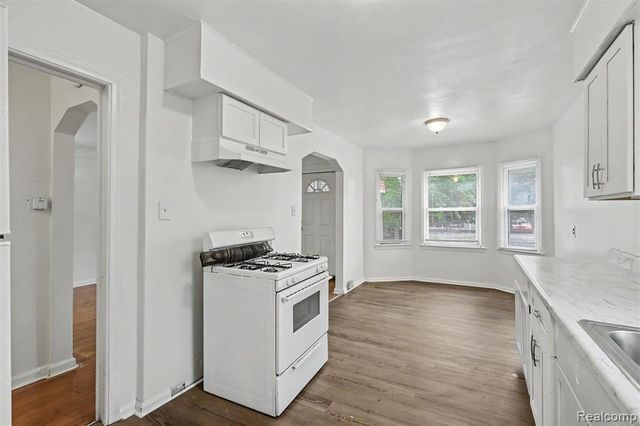 7611 Penrod Street, Detroit, MI 48228