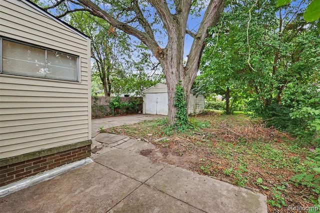 7611 Penrod Street, Detroit, MI 48228