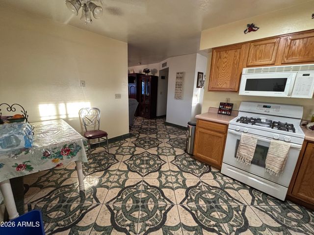 14010 N 4TH Avenue, El Mirage, AZ 85335