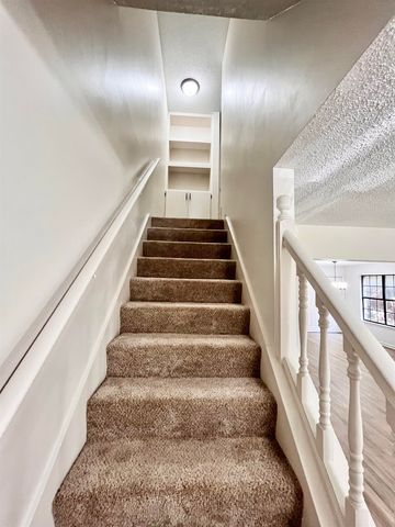 1646 OAKEN BUCKET DR, Memphis, TN 38016