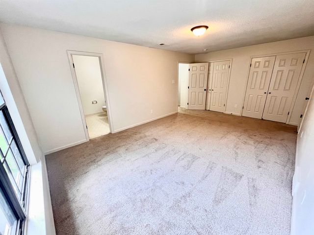 1646 OAKEN BUCKET DR, Memphis, TN 38016