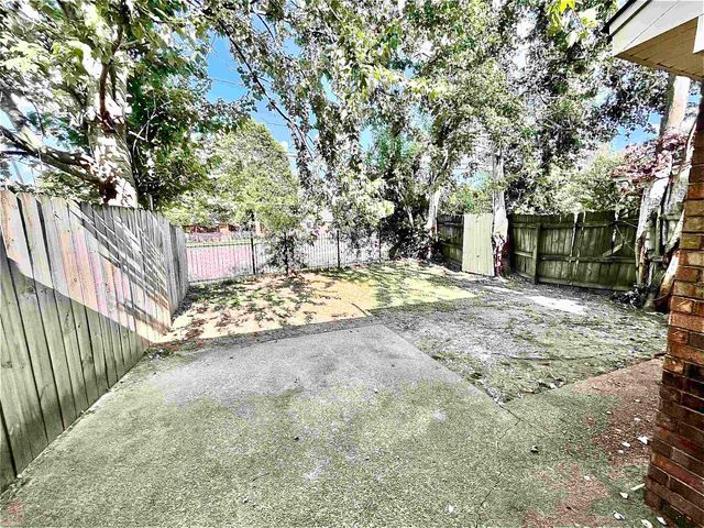 1646 OAKEN BUCKET DR, Memphis, TN 38016