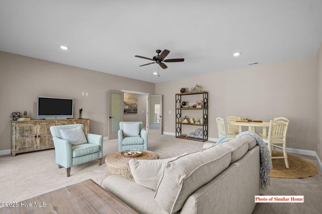 9140 Fallen Pear Lane NE, Leland, NC 28451