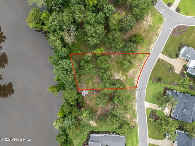 9140 Fallen Pear Lane NE, Leland, NC 28451