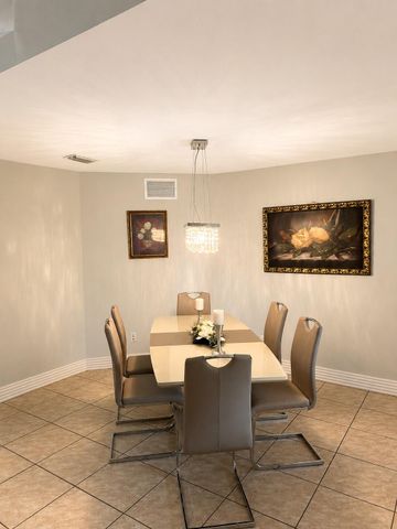 1206 NE 5TH Avenue, Cape Coral, FL 33909