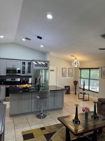 1206 NE 5TH Avenue, Cape Coral, FL 33909