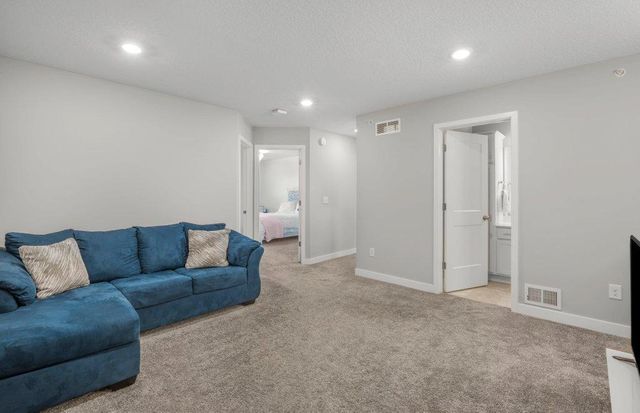 10884 Glacier Lane N, Maple Grove, MN 55369