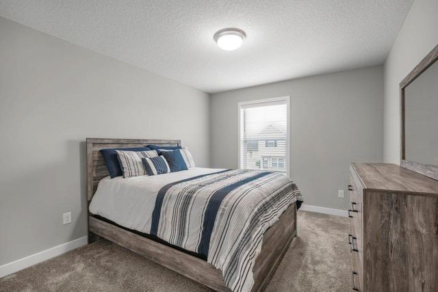 10884 Glacier Lane N, Maple Grove, MN 55369