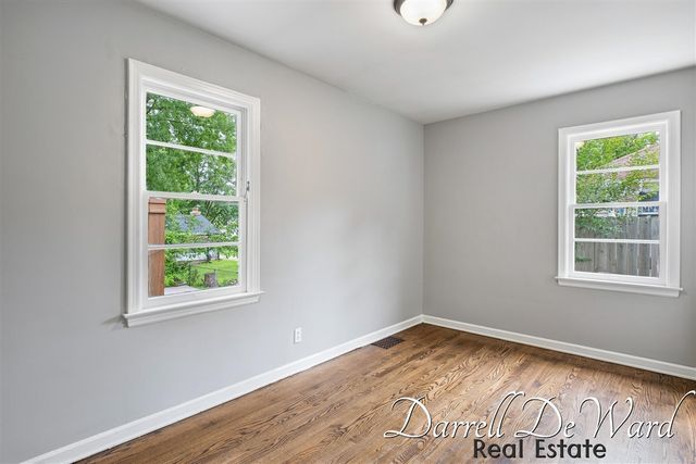 2619 Madison Avenue, Grand Rapids, MI 49507