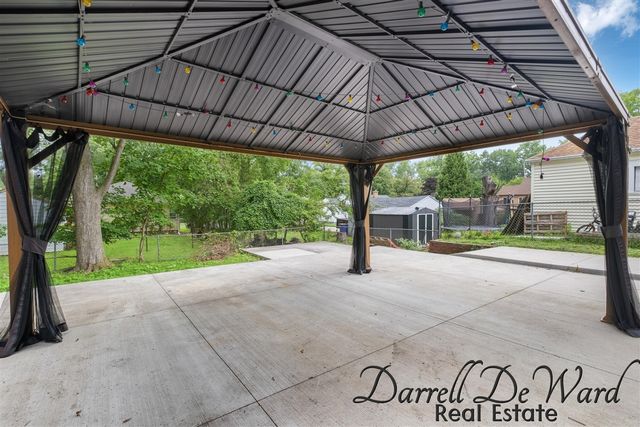 2619 Madison Avenue, Grand Rapids, MI 49507
