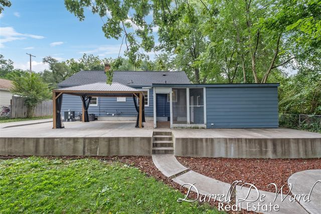 2619 Madison Avenue, Grand Rapids, MI 49507